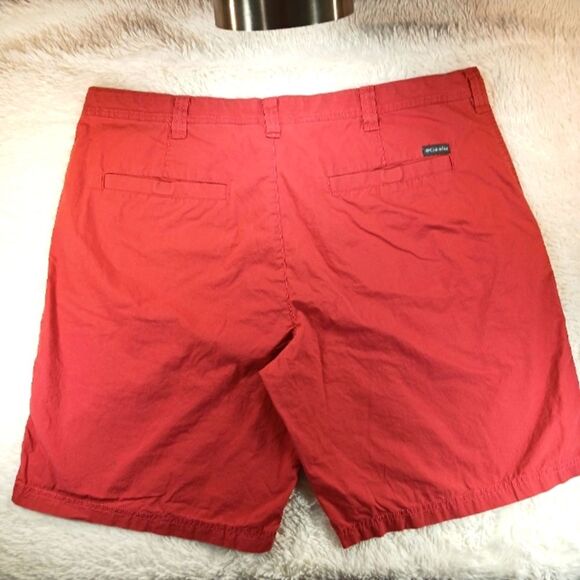 Columbia NWOT Lightweight Cotton Bermuda Shorts Men's 40W. Red 4 Pockets........ - Picture 2 of 11